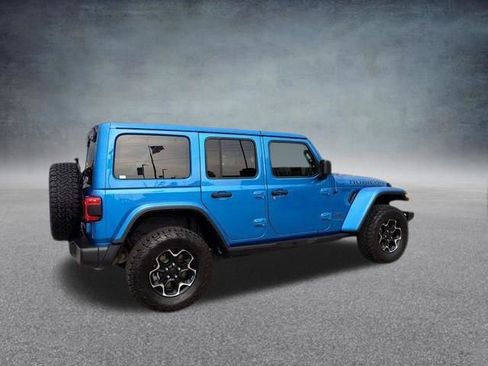 Used 2022 Jeep Wrangler Unlimited Rubicon 4xe w/ Cold Weather Group AWD/4WD image 4