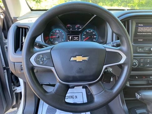 Used 2020 Chevrolet Colorado W/T w/ WT Convenience Package image 15