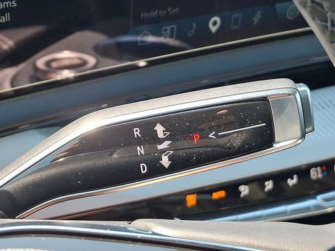 Certified 2026 Cadillac Optiq Luxury 1 AWD/4WD image 15