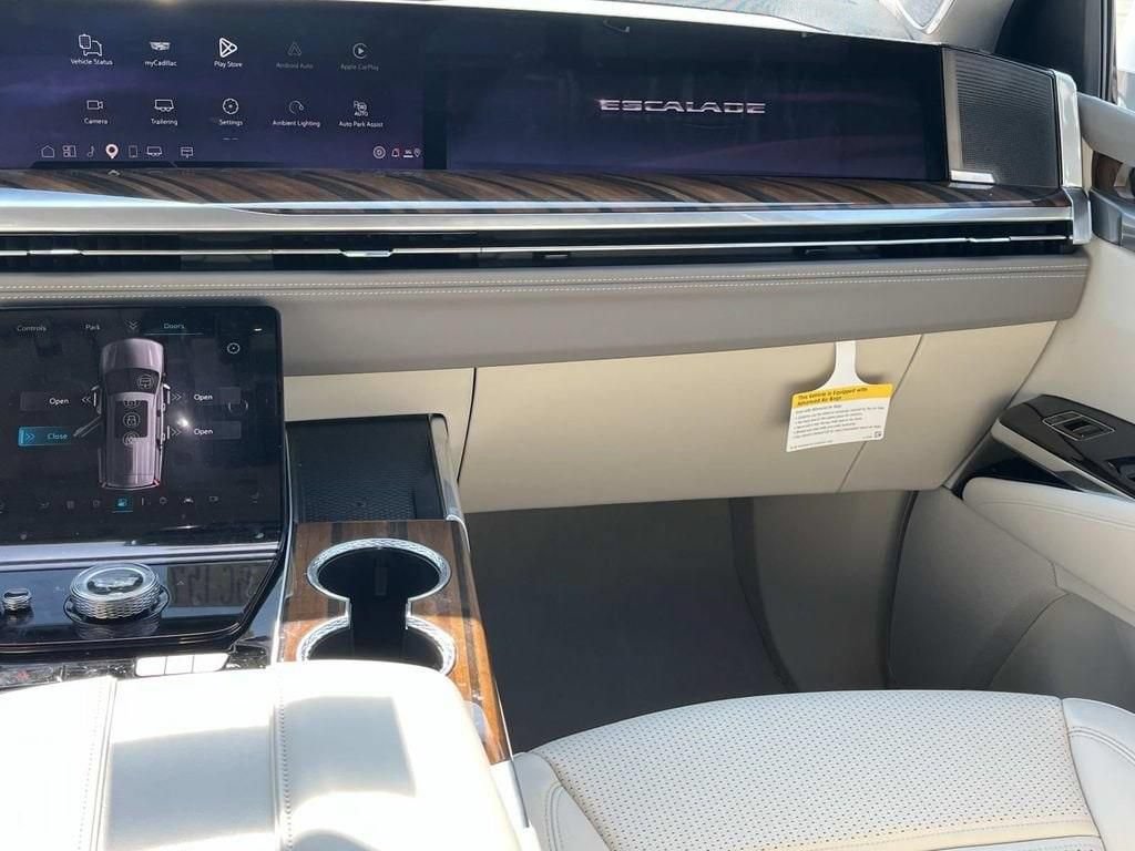 Certified 2026 Cadillac Escalade Platinum Sport AWD/4WD image 14