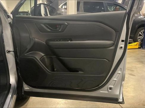 Used 2025 Subaru Forester Premium image 24