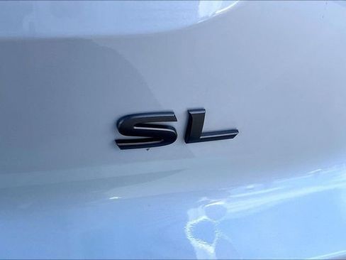 New 2026 Nissan Pathfinder SL image 9