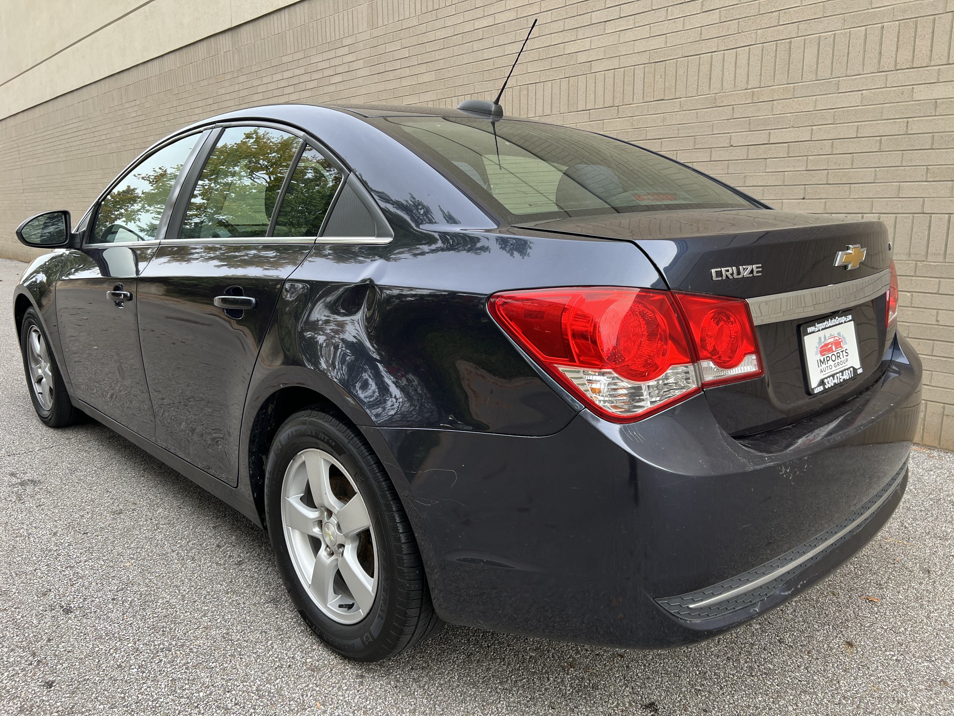 Used 2016 Chevrolet Cruze LT w/ Technology Package FWD image 5