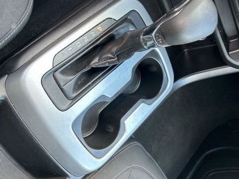 Used 2022 Chevrolet Colorado LT w/ Safety Package image 26