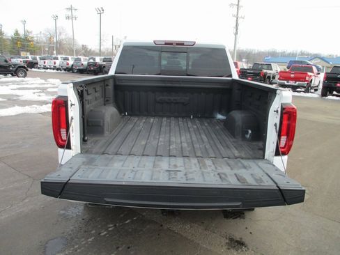 Used 2019 GMC Sierra 1500 AT4 w/ AT4 Premium Package image 5