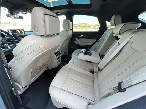 Used 2025 Audi Q5 2.0T Premium Plus w/ Premium Plus Package image 60