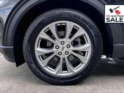 Used 2023 Ford Explorer Limited RWD image 9
