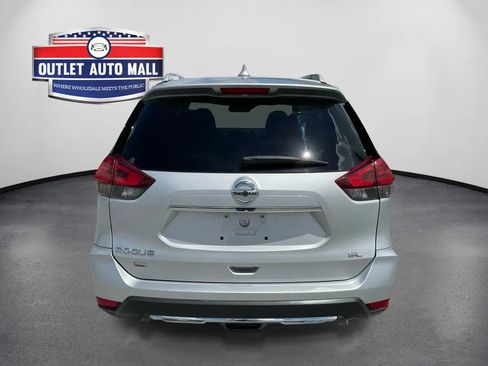 Used 2018 Nissan Rogue SL FWD image 4