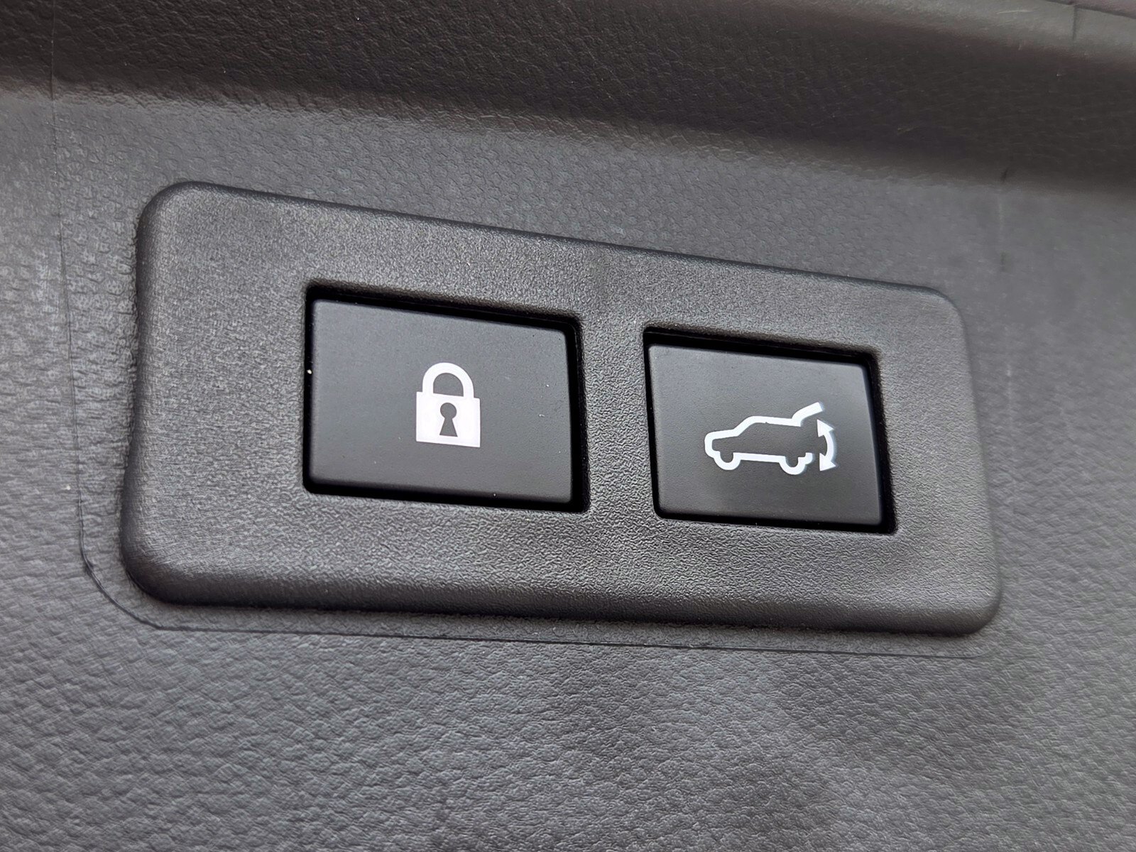Used 2025 Subaru Outback Onyx Edition AWD/4WD image 16