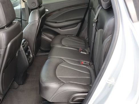 Used 2019 Buick Envision Premium AWD/4WD image 40