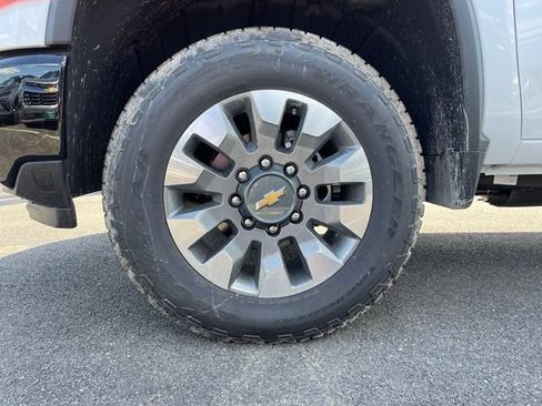 New 2026 Chevrolet Silverado 2500 Custom w/ Custom Convenience Package AWD/4WD image 6