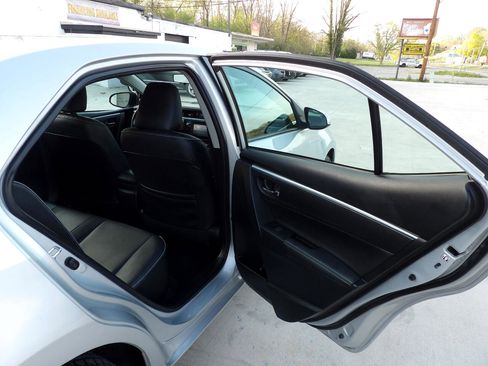 Used 2014 Toyota Corolla LE Premium image 18