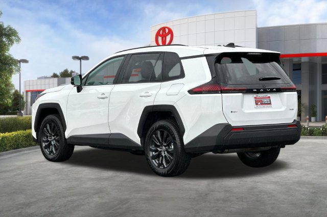 Used 2026 Toyota RAV4 XLE Premium FWD image 7