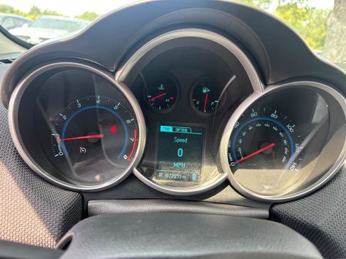 Used 2013 Chevrolet Cruze LT image 13
