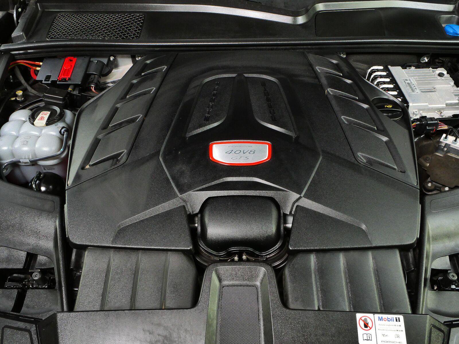 Certified 2023 Porsche Cayenne GTS AWD/4WD image 31