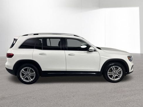 Used 2021 Mercedes-Benz GLB 250 4MATIC image 36