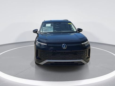 New 2026 Volkswagen Tiguan SE AWD/4WD image 3