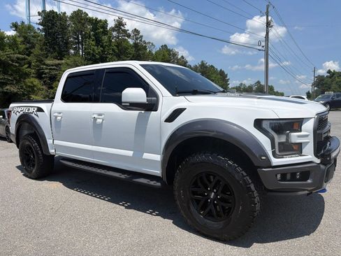 Used 2018 Ford F150 Raptor w/ Equipment Group 802A Luxury AWD/4WD image 3