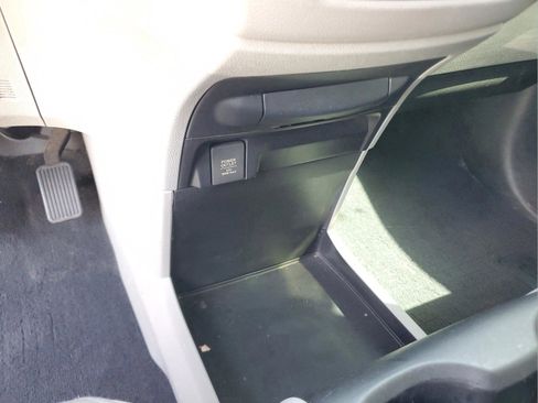 Used 2018 Honda Odyssey EX image 24