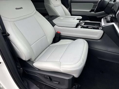 New 2026 Ford Expedition Max Platinum image 11