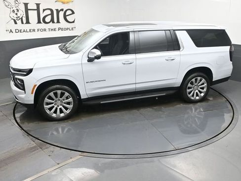 New 2026 Chevrolet Suburban Premier image 37