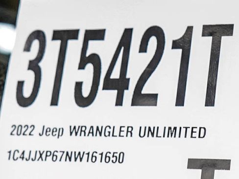 Used 2022 Jeep Wrangler Unlimited Sahara w/ Cold Weather Group AWD/4WD image 28