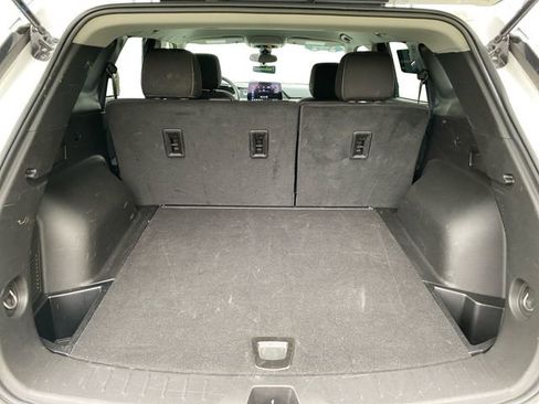 Certified 2025 Chevrolet Blazer LT AWD/4WD image 21