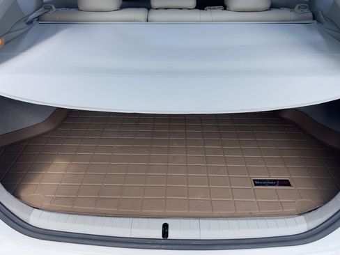 Used 2010 Toyota Prius Three image 18