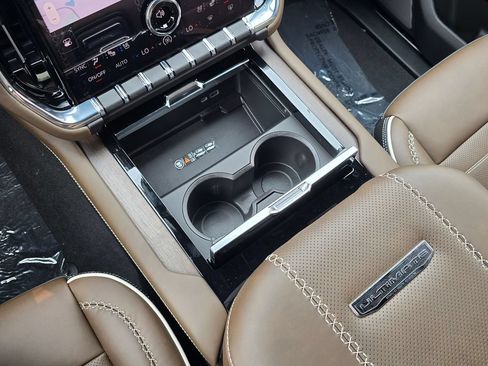 New 2026 GMC Yukon XL Denali Ultimate AWD/4WD image 17