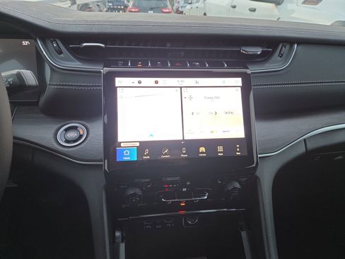 New 2025 Jeep Grand Cherokee L Limited w/ Trailer Tow Package image 11