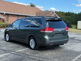 Used 2014 Toyota Sienna XLE image 5