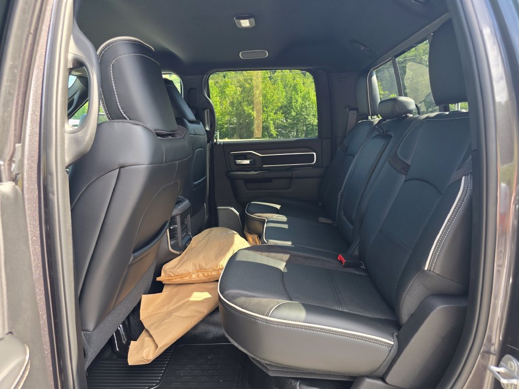 New 2026 RAM 4500 4x4 Crew Cab DRW w/ Laramie Trim Package image 10