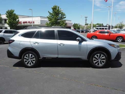 Used 2021 Subaru Outback Premium AWD/4WD image 8