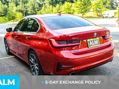 Used 2022 BMW 330i xDrive Sedan AWD/4WD image 3