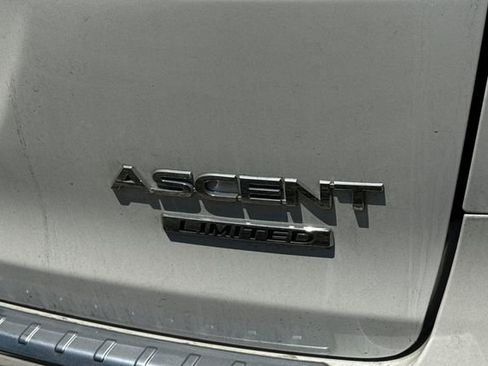 Used 2023 Subaru Ascent Limited w/ Technology Package AWD/4WD image 7