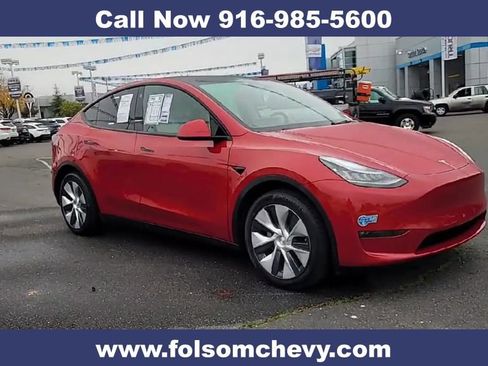 Used 2021 Tesla Model Y Long Range image 2