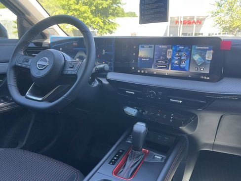 New 2026 Nissan Kicks SR FWD image 3