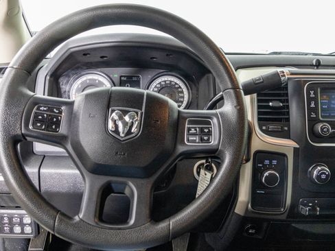 Used 2014 RAM 2500 SLT image 25