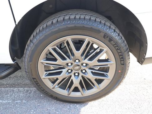 New 2026 Ford Expedition Max Platinum w/ Stealth Appearance Package image 17