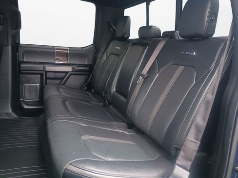 Used 2016 Ford F150 Platinum w/ Equipment Group 701A Luxury AWD/4WD image 22