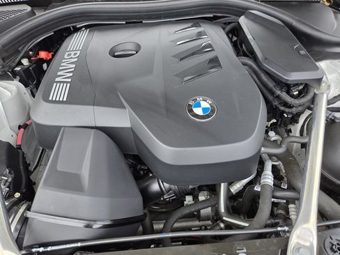 Used 2026 BMW 530i xDrive w/ Premium Package AWD/4WD image 35
