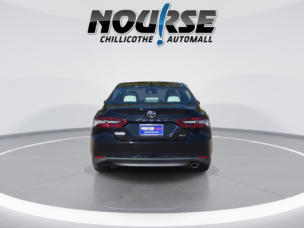 Used 2022 Toyota Camry XLE FWD image 7