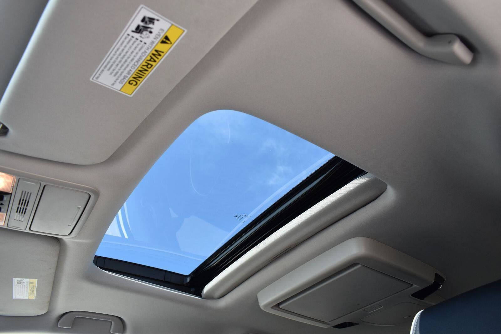 Used 2025 Honda Odyssey Elite image 13
