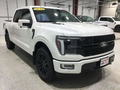 Used 2024 Ford F150 Platinum image 3