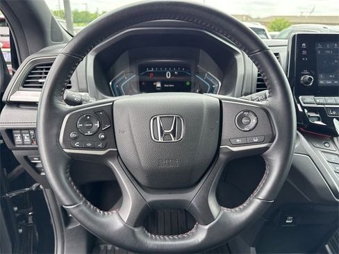 Used 2023 Honda Odyssey Sport image 18
