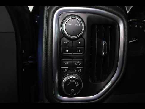Used 2021 GMC Sierra 1500 Elevation w/ LPO, Elevation Black Package AWD/4WD image 15