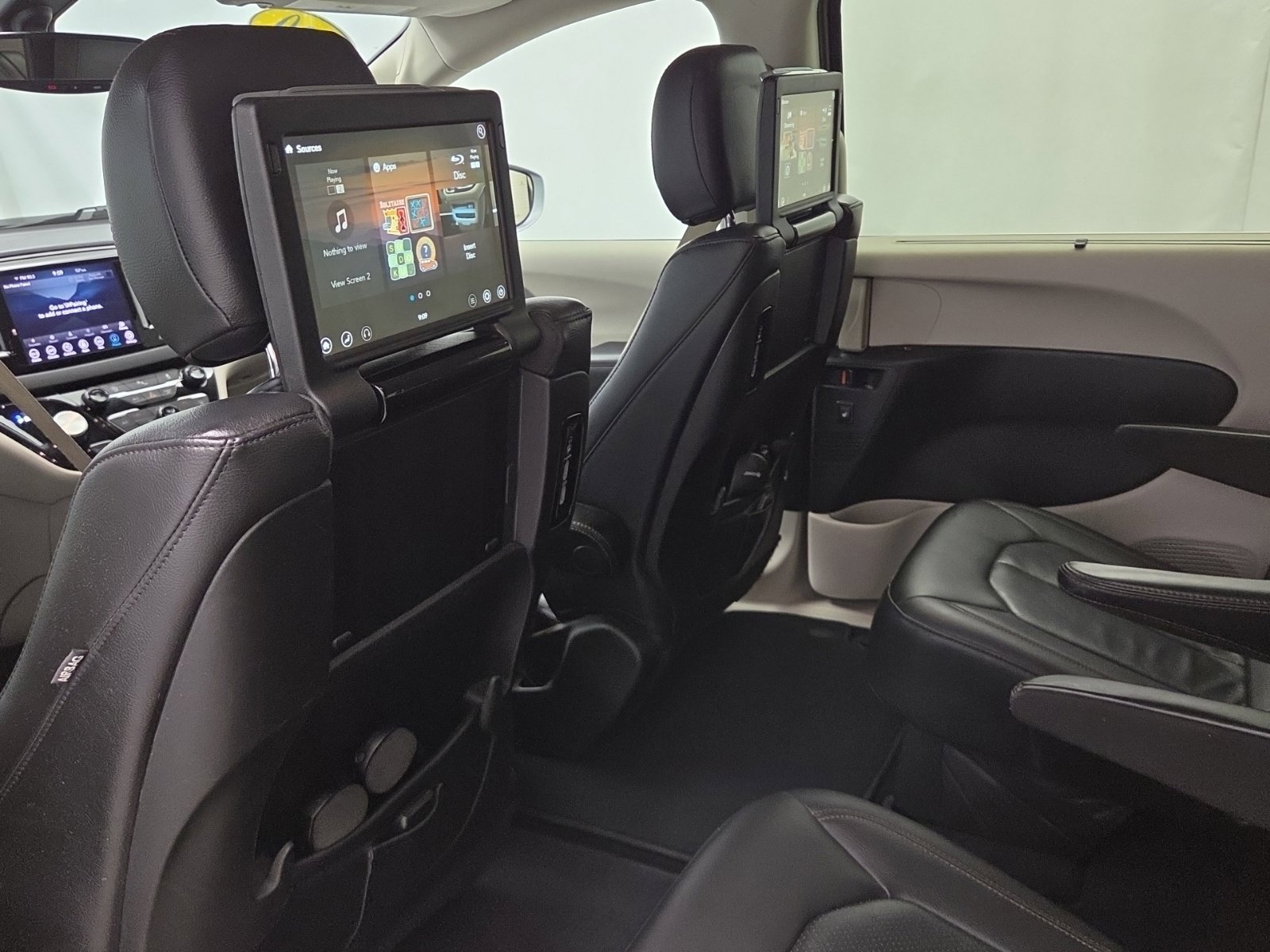 Certified 2020 Chrysler Pacifica Touring-L Plus FWD image 31