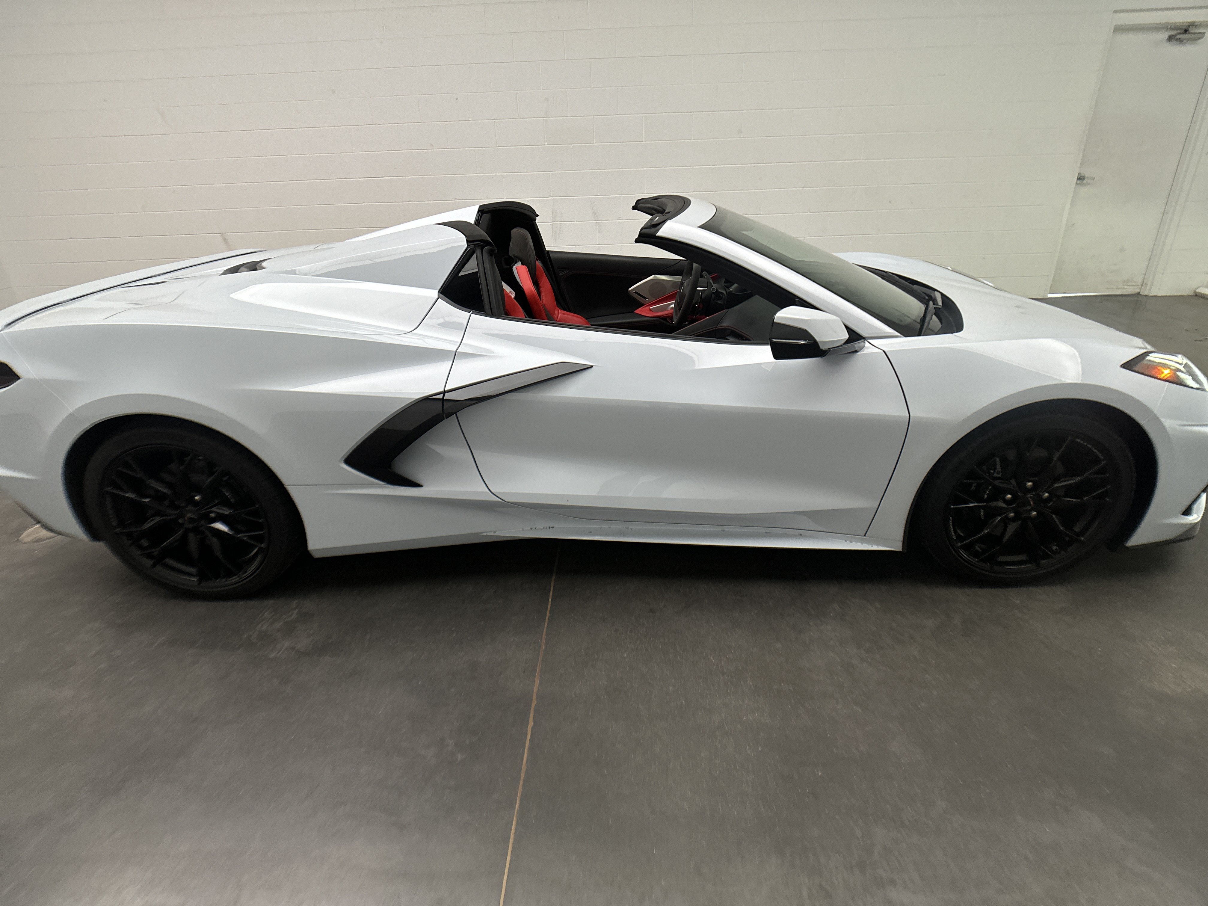 Used 2024 Chevrolet Corvette Stingray Premium Conv w/ 3LT RWD image 46