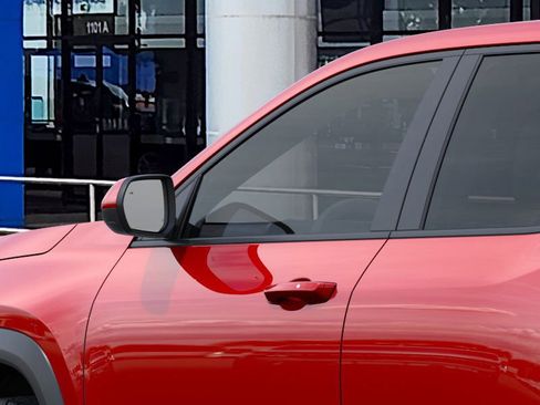 New 2026 Chevrolet Equinox LT w/ LPO, Floor Liner Package image 12