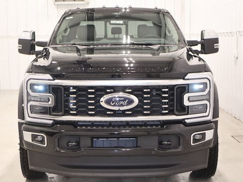 New 2026 Ford F450 Platinum image 4